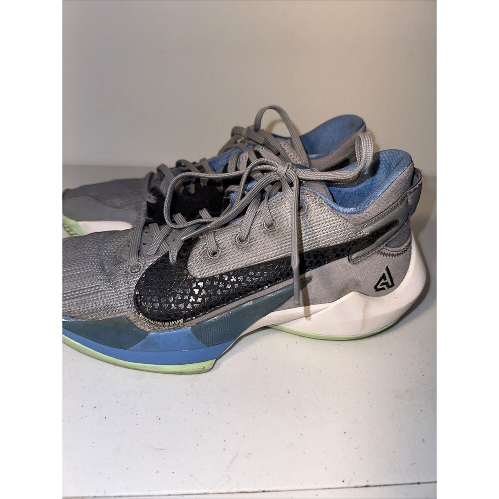 Nike Zoom Freak 2 GIANNIS ANTETOKOUMPO Grsy Green Mens Size 7.5 CK5424 004